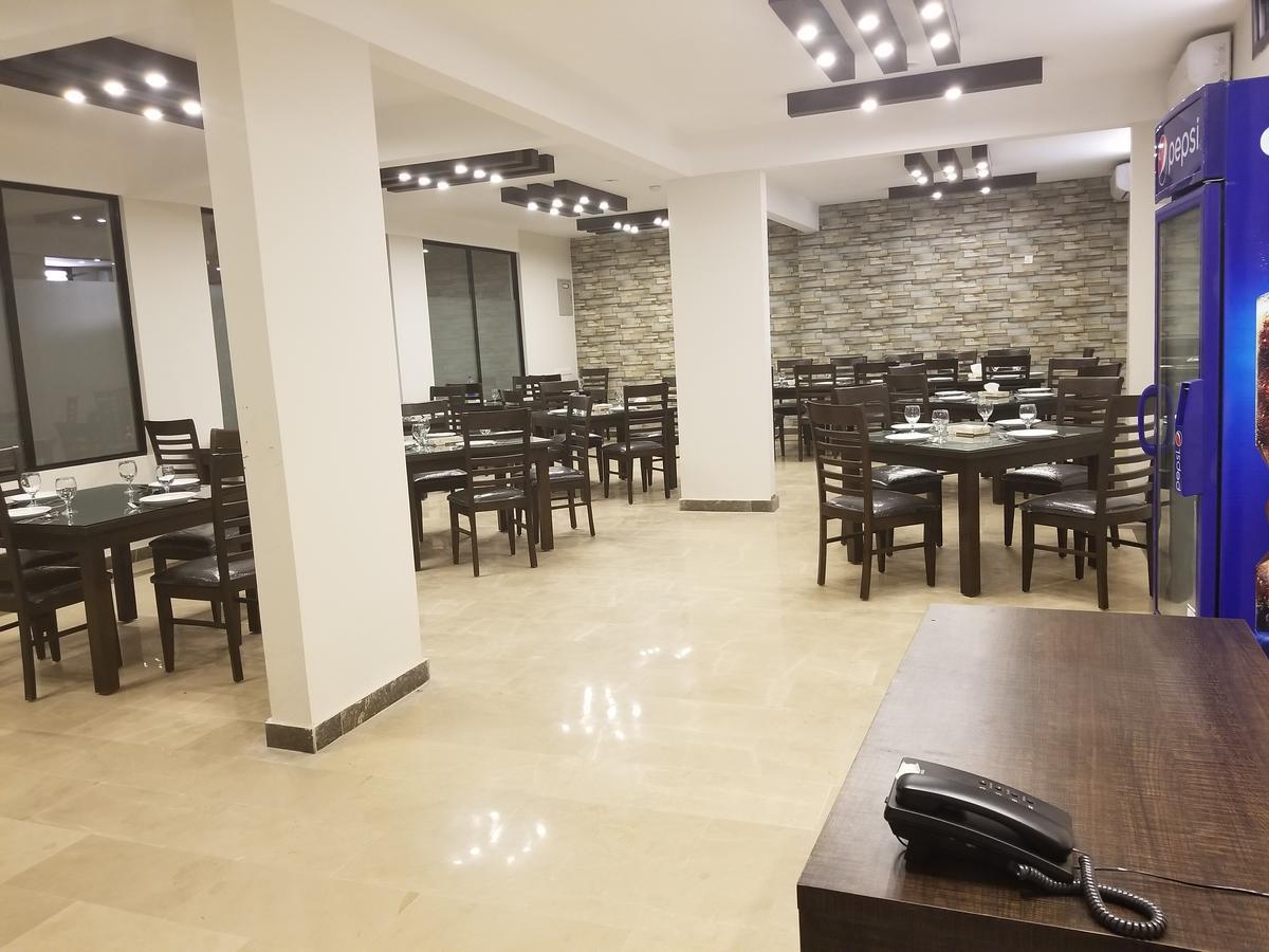 Zifan Hotel & Suites Карачи Экстерьер фото