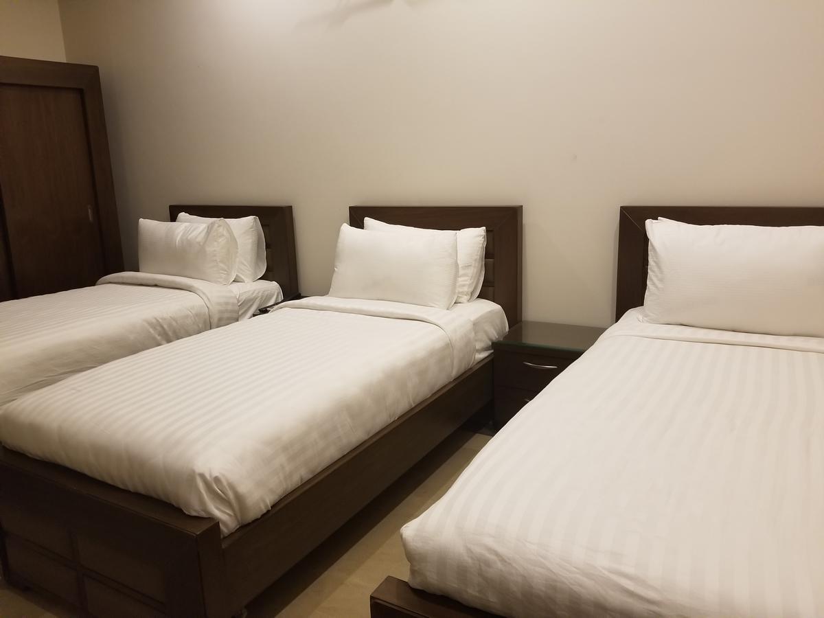 Zifan Hotel & Suites Карачи Экстерьер фото