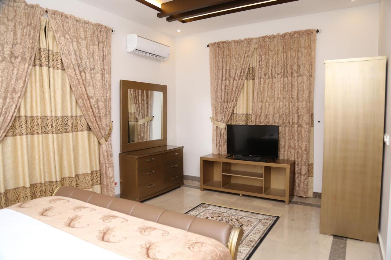 Zifan Hotel & Suites Карачи Экстерьер фото